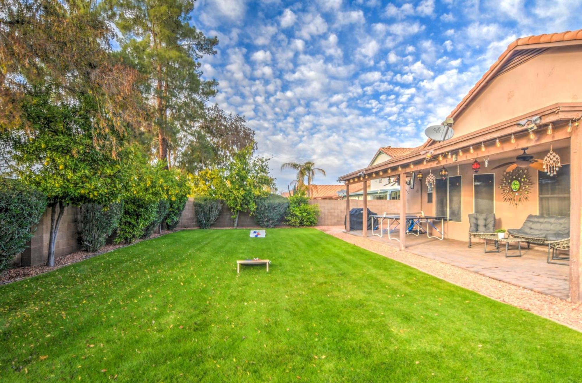 Route 66 Oasis In Downtown Gilbert With Heated Pool & Mini Golf Villa Exterior photo