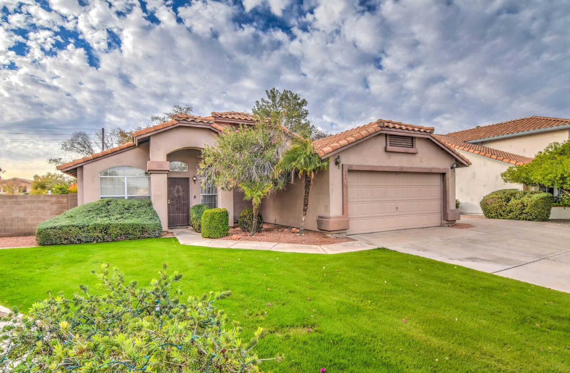 Route 66 Oasis In Downtown Gilbert With Heated Pool & Mini Golf Villa Exterior photo