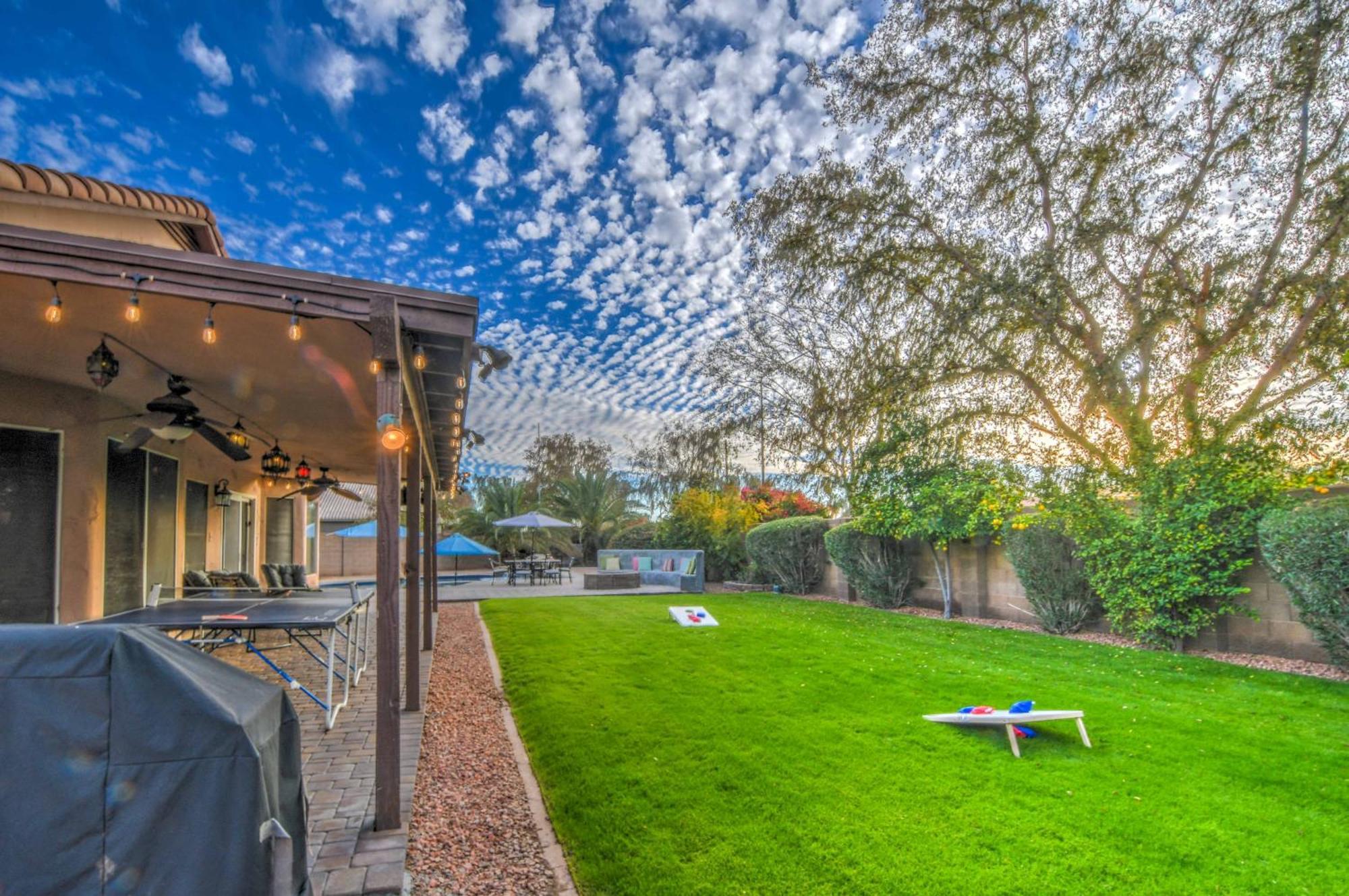 Route 66 Oasis In Downtown Gilbert With Heated Pool & Mini Golf Villa Exterior photo