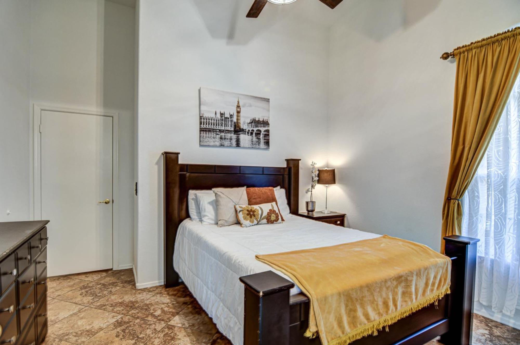 Route 66 Oasis In Downtown Gilbert With Heated Pool & Mini Golf Villa Exterior photo