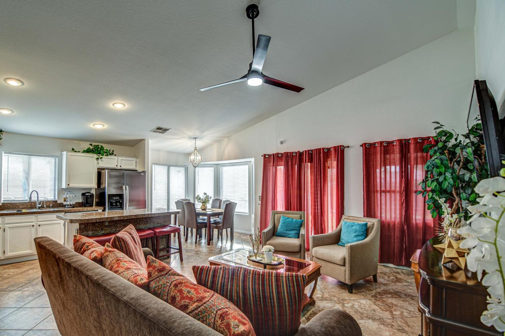 Route 66 Oasis In Downtown Gilbert With Heated Pool & Mini Golf Villa Exterior photo